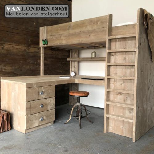 Steigerhouten hoogslaper met hoekbureau Mike (Steigerhouten hoogslapers) Steigerhouten hoogslaper met hoekbureau Mike (Steigerhouten hoogslapers)